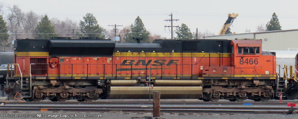 BNSF 8466